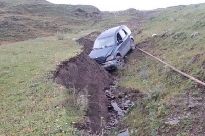 თუშეთში ავარიის შედეგად 16 წლის გოგონა დაშავდა