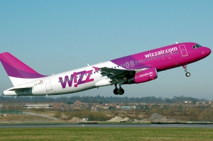 Wizz Air-ის თვითმფრინავს მეხი დაეცა