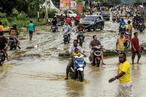 ინდონეზიაში წყალდიდობას ასზე მეტი ადამიანი ემსხვერპლა