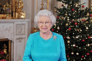 ბრიტანეთის დედოფალმა ილია II-ს აღსაყდრებიდან 40 წელი მიულოცა