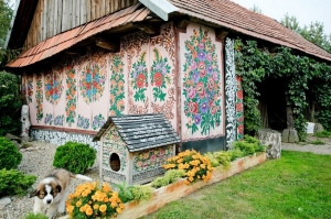 ზალიპიე - პოლონური სოფელი, რომლის ქოხებიც ყვავილებითაა მოხატული