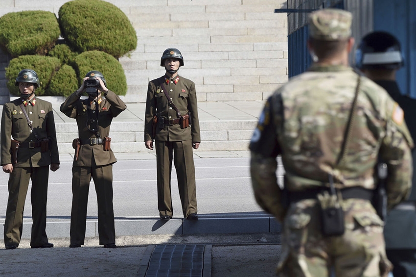 ჩრდილო კორეელი სამხედროს სამხრეთ კორეაში გაქცევა ვიდეოკამერებმა გადაიღეს