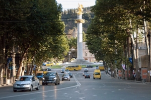 17 მაისს თბილისში რამდენიმე ქუჩაზე ავტომანქანების მოძრაობა აიკრძალება